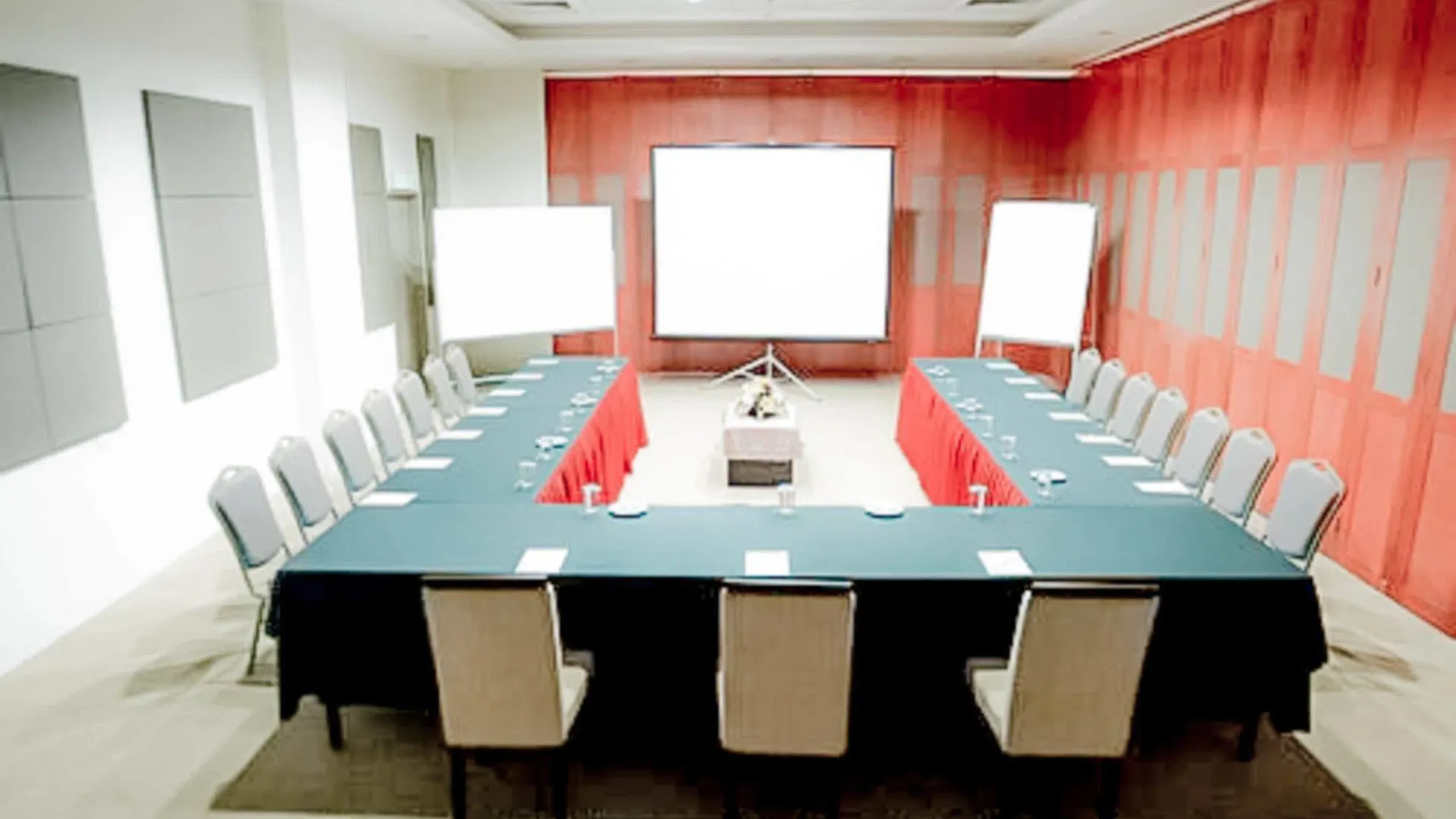 Bdb Darulaman Golf Resort Jitra 2*, Alor Setar